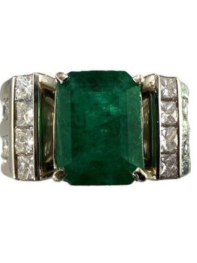 14K Gold Emerald and Diamond Ring - Size 8.75 (unisex)